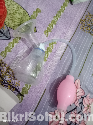 Breast pump